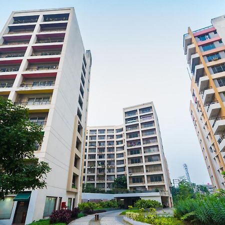 Capital O 10212 Hotel West Willows Xanadu Kolkata Luaran gambar