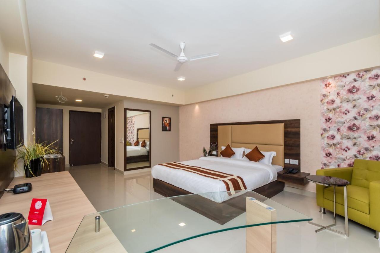Capital O 10212 Hotel West Willows Xanadu Kolkata Luaran gambar
