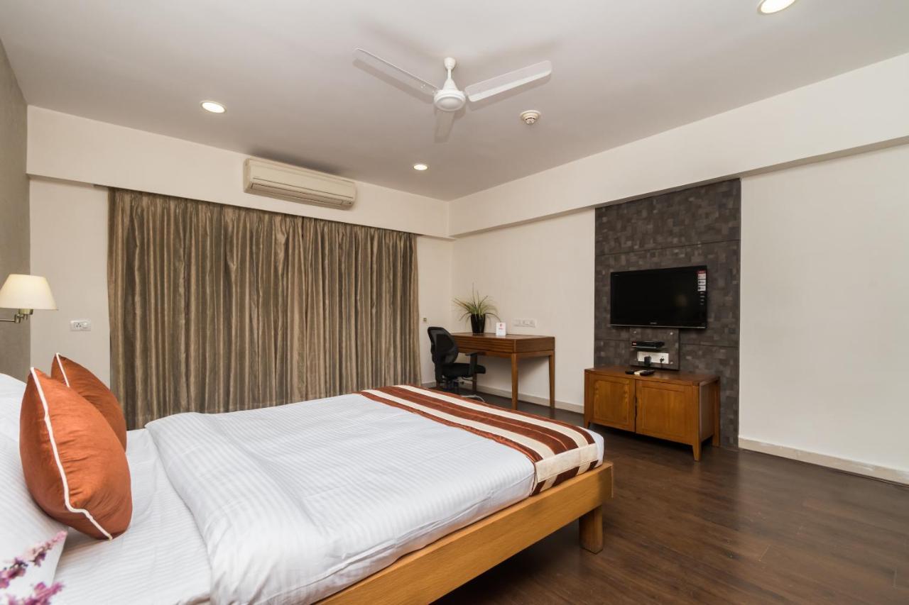 Capital O 10212 Hotel West Willows Xanadu Kolkata Luaran gambar