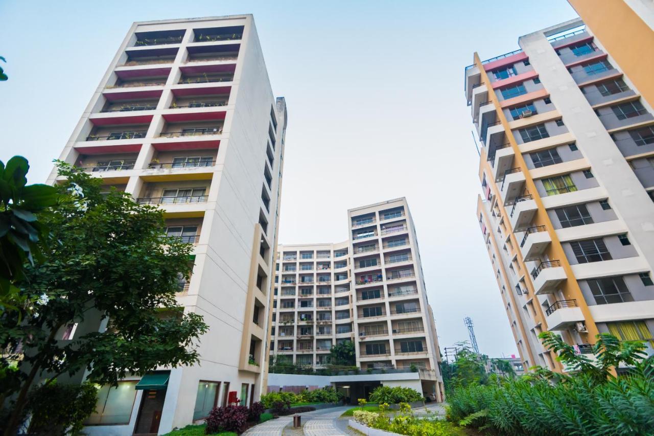 Capital O 10212 Hotel West Willows Xanadu Kolkata Luaran gambar