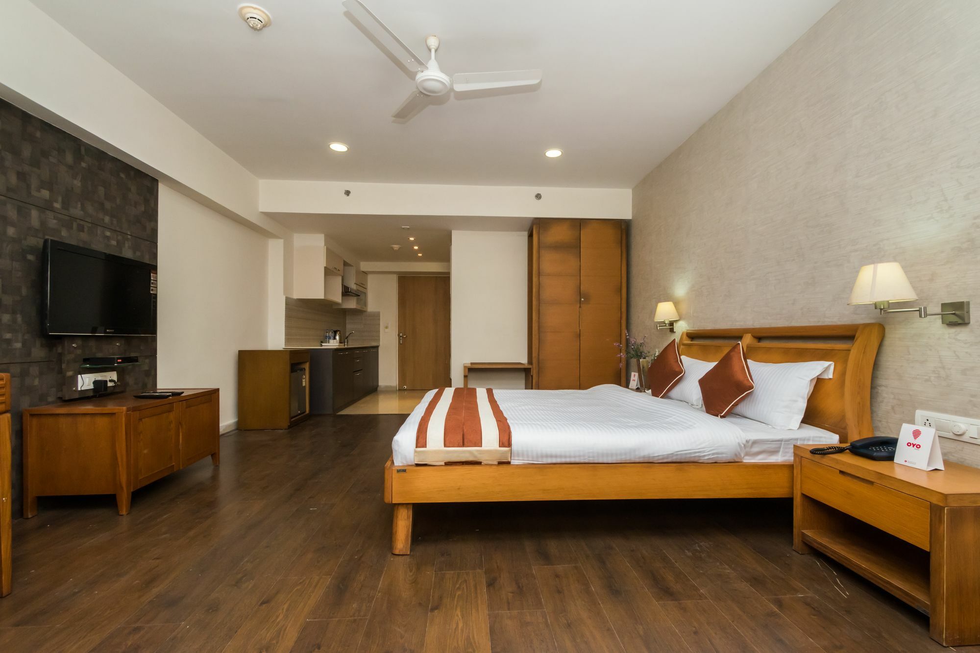 Capital O 10212 Hotel West Willows Xanadu Kolkata Luaran gambar